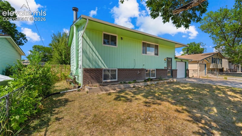 3114 Mission St, Colorado Springs, CO 80909