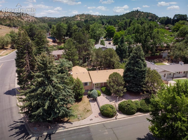 3135 Lees Ln, Colorado Springs, CO 80909