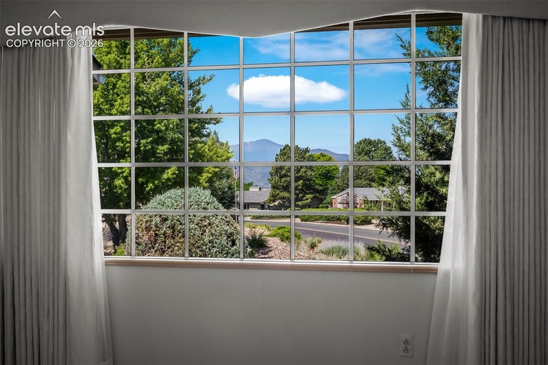 3135 Lees Ln, Colorado Springs, CO 80909