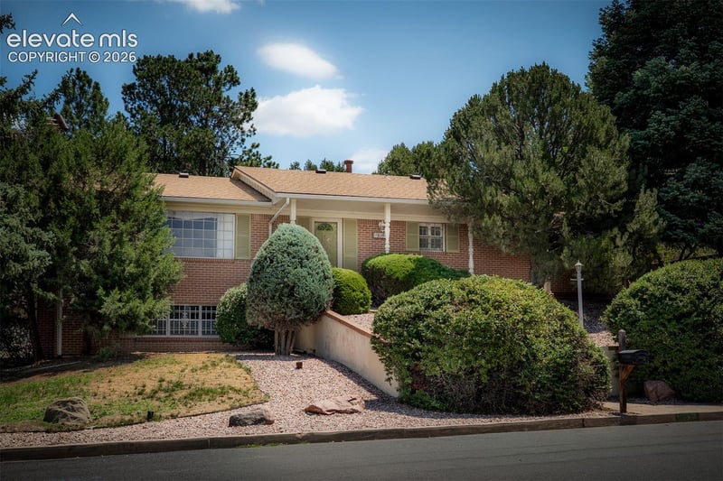 3135 Lees Ln, Colorado Springs, CO 80909