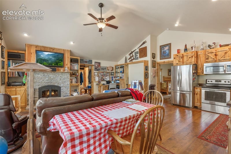 319 Maroon Lake Cir, Divide, CO 80814