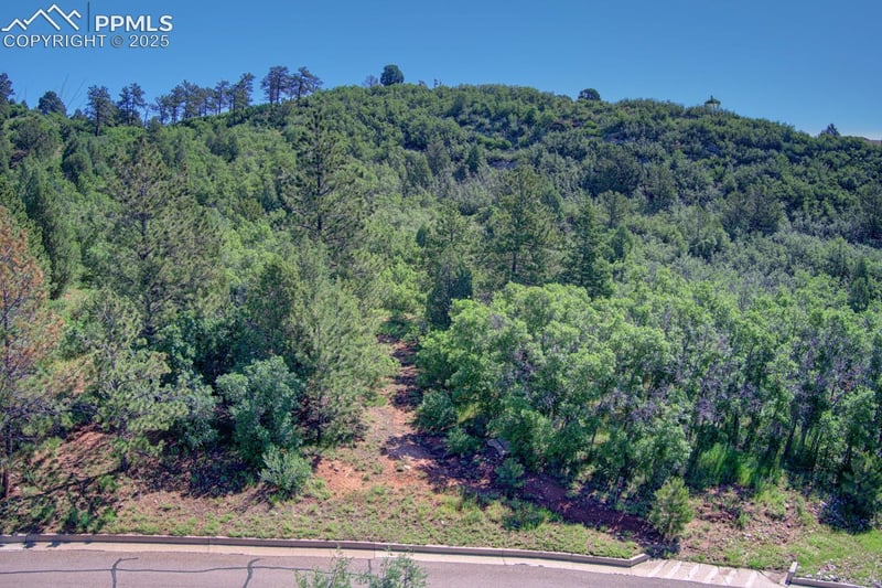 3195 Cedar Heights Dr, Colorado Springs, CO 80904
