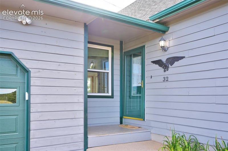 32 Dartmouth Pl, Woodland Park, CO 80863
