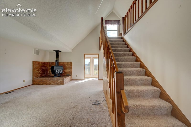 32 Dartmouth Pl, Woodland Park, CO 80863