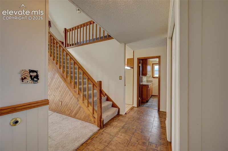 32 Dartmouth Pl, Woodland Park, CO 80863