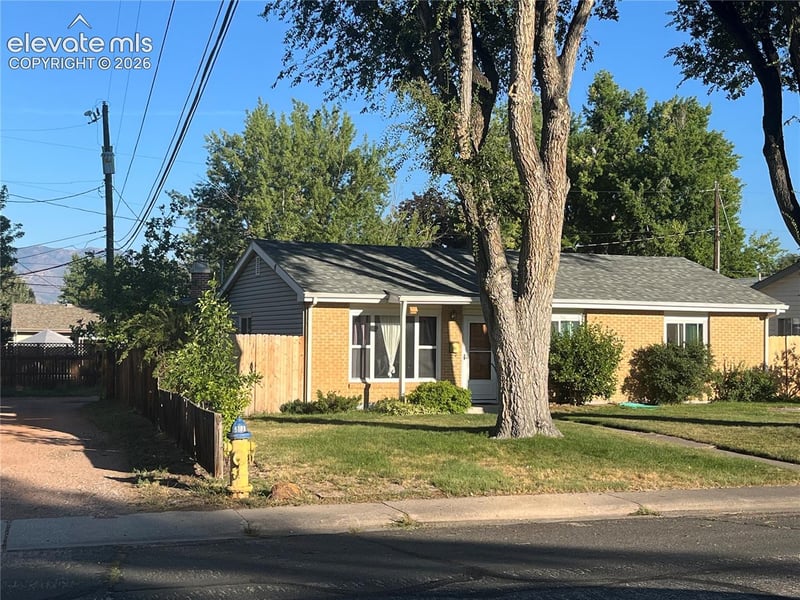 3202 Poinsetta Dr, Colorado Springs, CO 80907