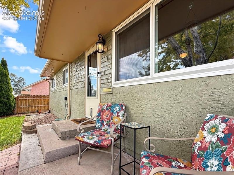 3206 Canterbury Ln, Pueblo, CO 81005
