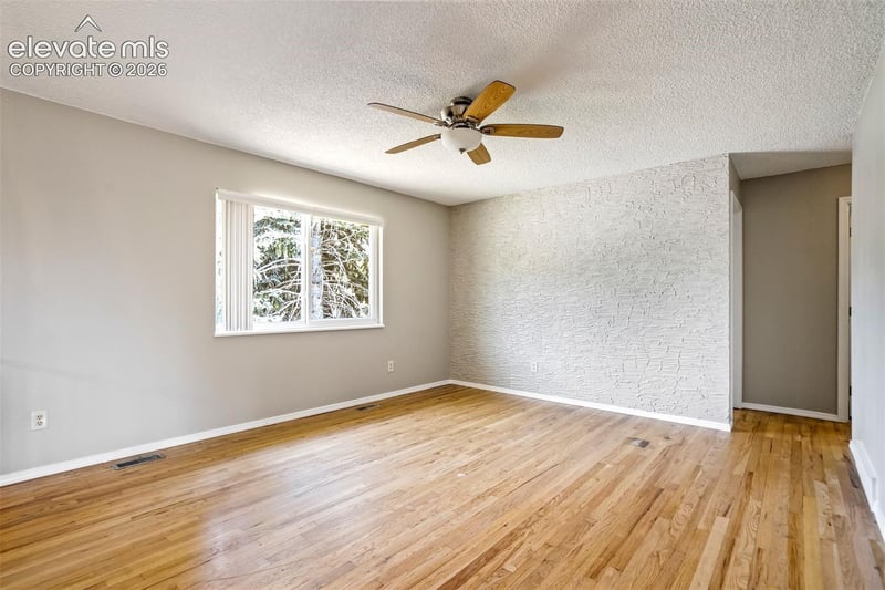 326 Cielo Vista St, Colorado Springs, CO 80911