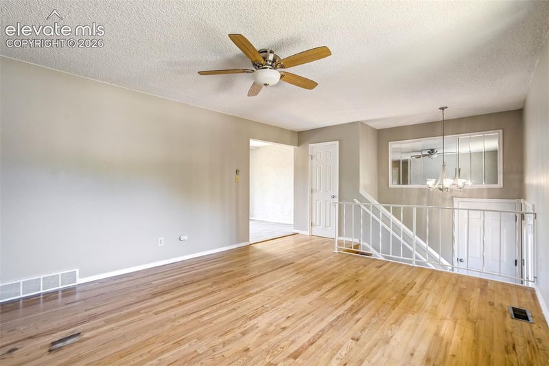 326 Cielo Vista St, Colorado Springs, CO 80911