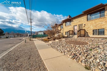 326 Mount View Ln, Colorado Springs, CO 80907