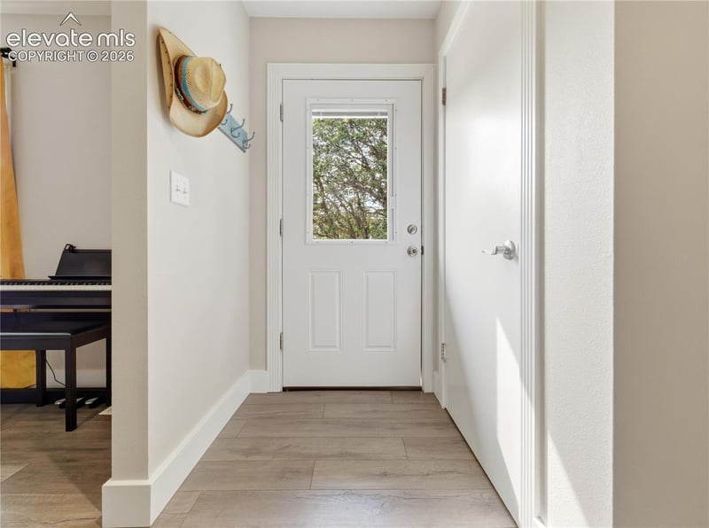 329 Raspberry Ln, Monument, CO 80132