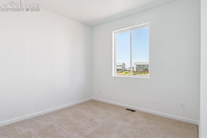 3302 Bella Notte Dr, Pueblo, CO 81001