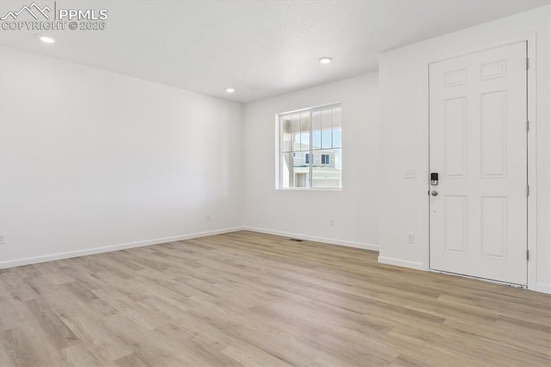 3306 Bella Notte Dr, Pueblo, CO 81001