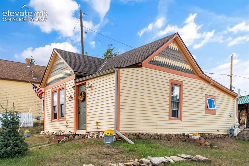 331 E Golden Ave, Cripple Creek, CO 80813