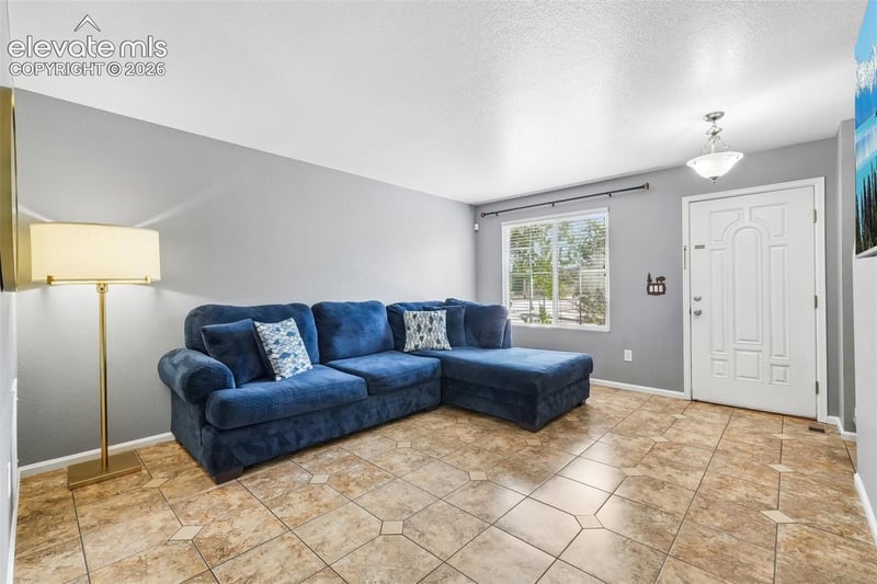 333 Audubon Dr, Colorado Springs, CO 80910