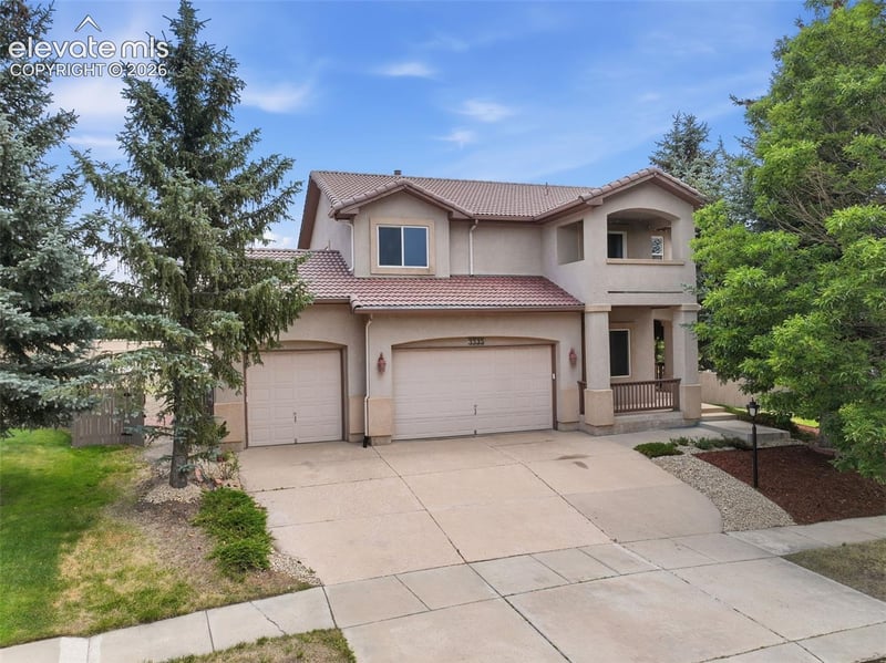 3335 Hollycrest Dr, Colorado Springs, CO 80920
