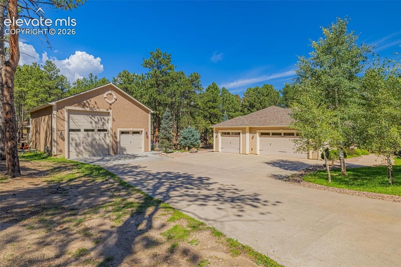 335 Lariat Loop, Monument, CO 80132