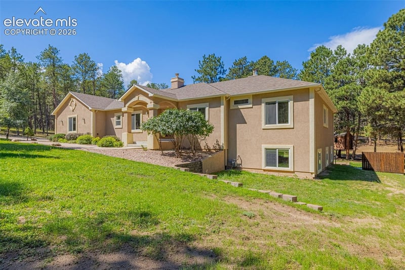 335 Lariat Loop, Monument, CO 80132