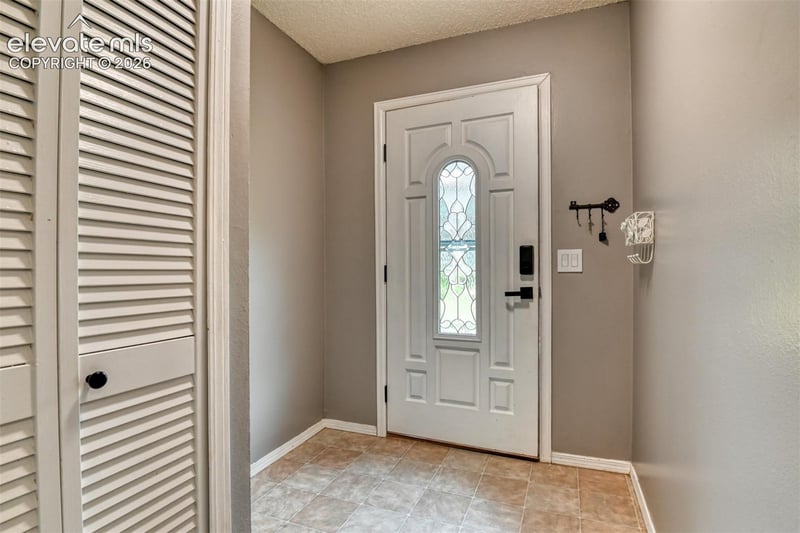 3374 Queen Anne Way, Colorado Springs, CO 80917