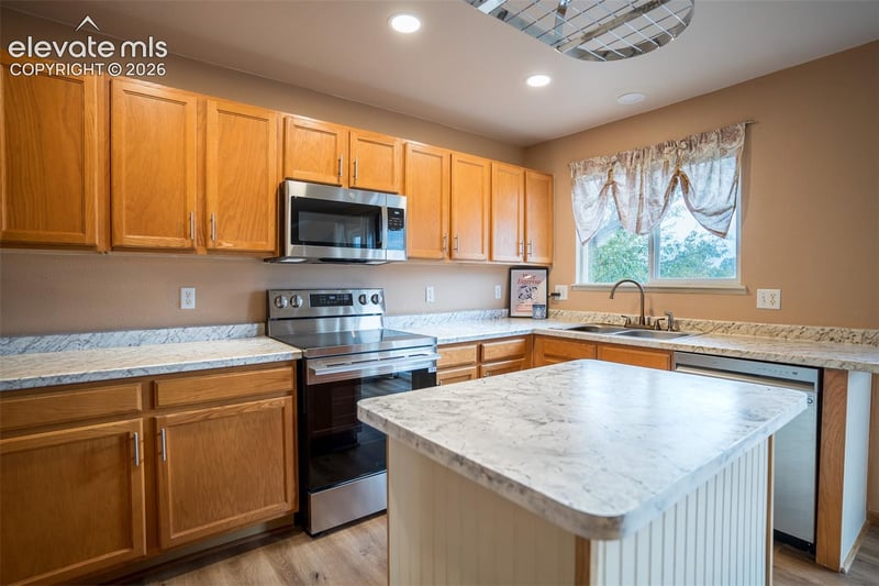 3378 Macgregor Dr, Colorado Springs, CO 80922
