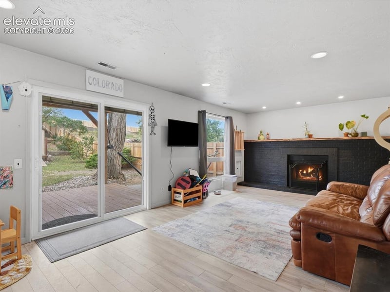 3380 Ashwood Cir, Colorado Springs, CO 80906