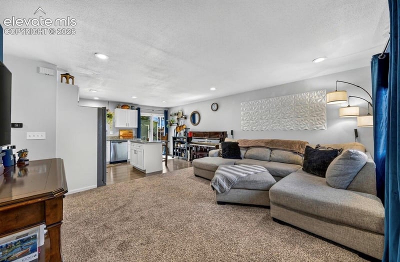 3389 Foxridge Dr, Colorado Springs, CO 80916
