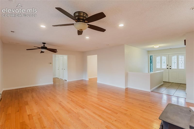 34 Newport Cir, Colorado Springs, CO 80906