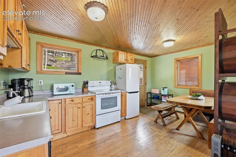 34089 Lyttle Dowdle Dr, Golden, CO 80403