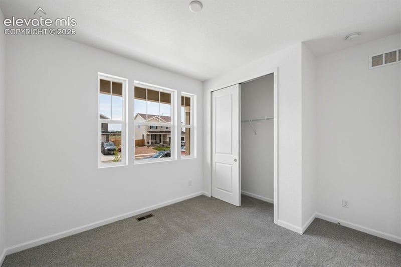 3418 Bella Notte Dr, Pueblo, CO 81001