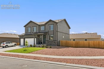 3425 Bella Luna Dr, Pueblo, CO 81001
