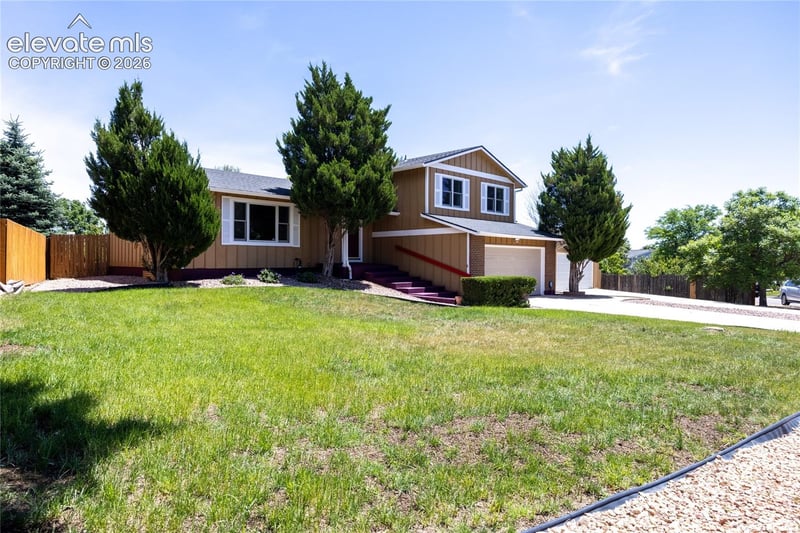 3433 Oak Creek Dr, Colorado Springs, CO 80906