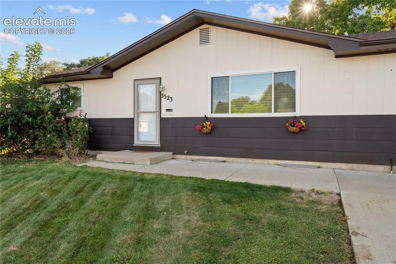 3523 White Pine Ct, Pueblo, CO 81005