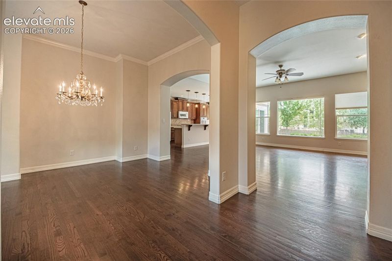 3527 Oak Meadow Dr, Colorado Springs, CO 80920