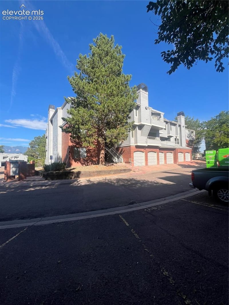 3610 Iguana Dr, Colorado Springs, CO 80910