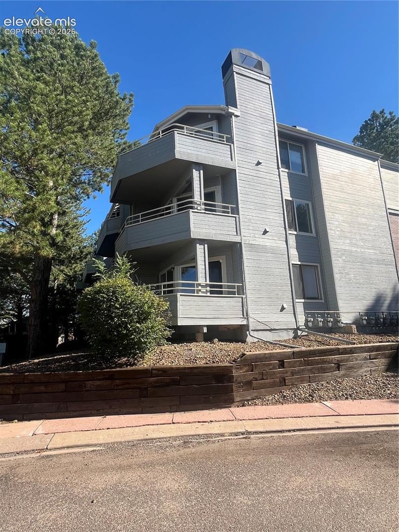 3610 Iguana Dr, Colorado Springs, CO 80910