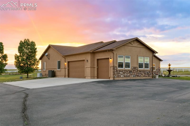 3650 Hare Haven Ln, Colorado Springs, CO 80930