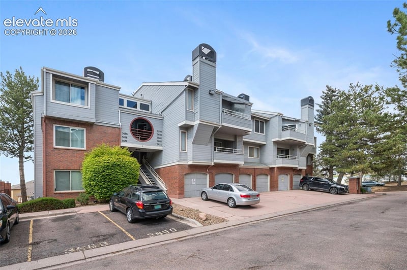 3700 Iguana Dr, Colorado Springs, CO 80910