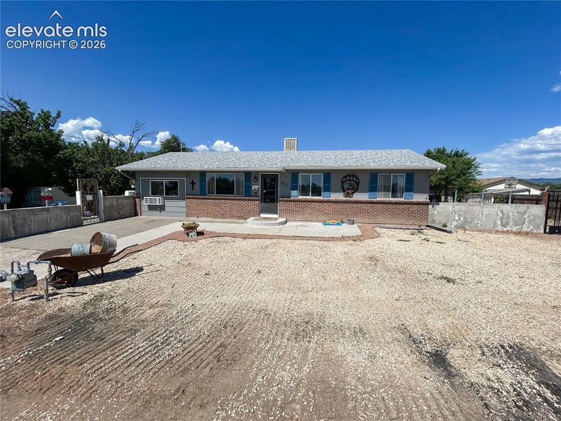 373 G St, Penrose, CO 81240