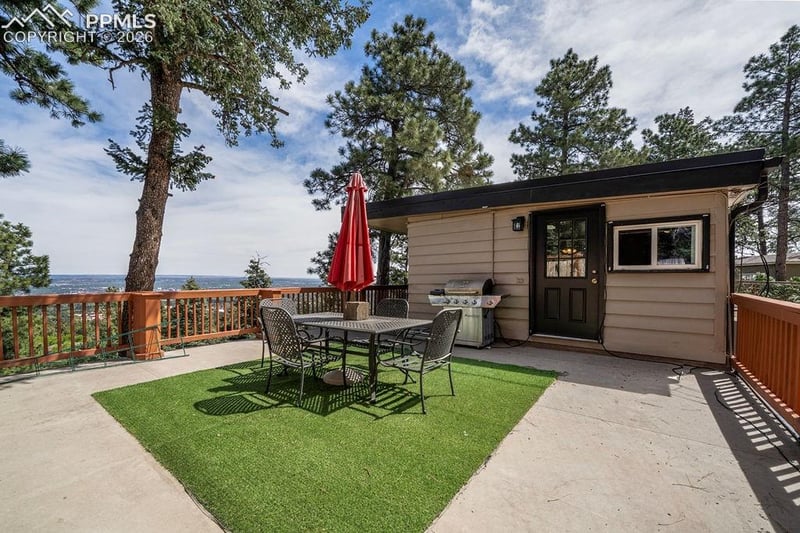 3785 Overlook Rd, Colorado Springs, CO 80906