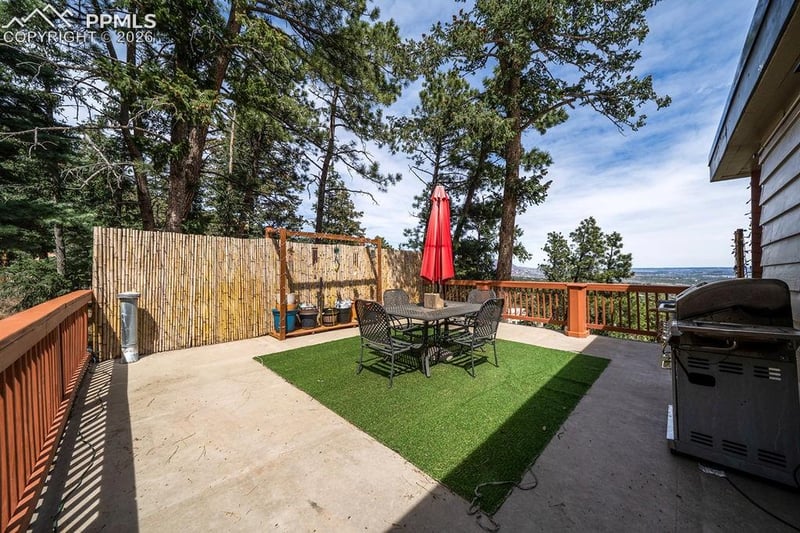 3785 Overlook Rd, Colorado Springs, CO 80906