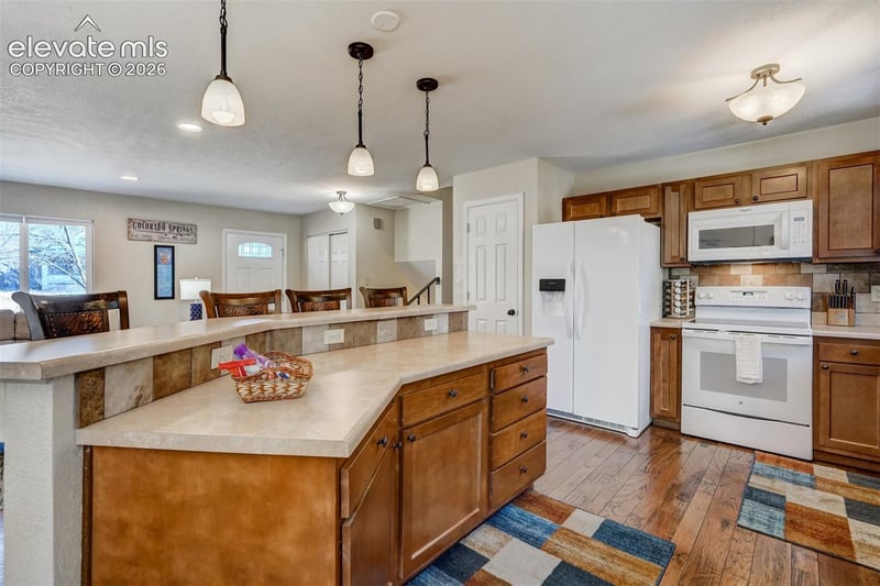 3806 Somerset Dr, Colorado Springs, CO 80907