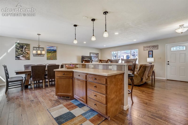 3806 Somerset Dr, Colorado Springs, CO 80907