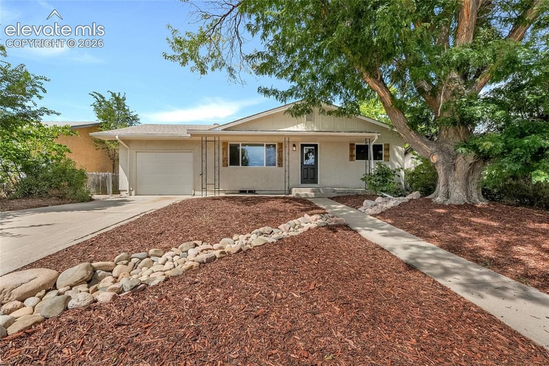3809 Lancaster Dr, Pueblo, CO 81005