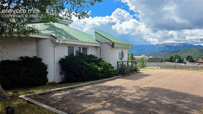 381 Rampart Range Rd, Woodland Park, CO 80863