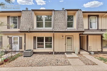 381 Raspberry Ln, Monument, CO 80132