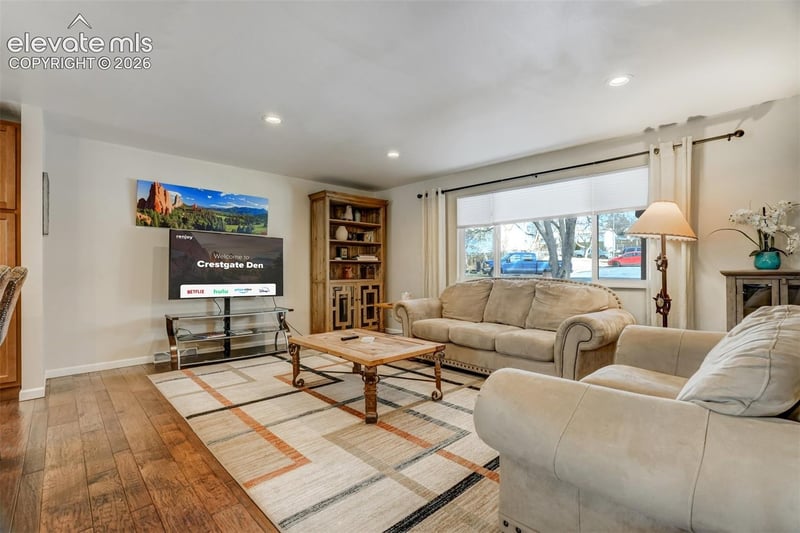 3812 Somerset Dr, Colorado Springs, CO 80907