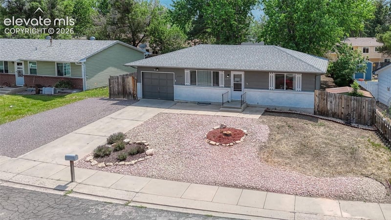 3819 Pearl Dr, Colorado Springs, CO 80918