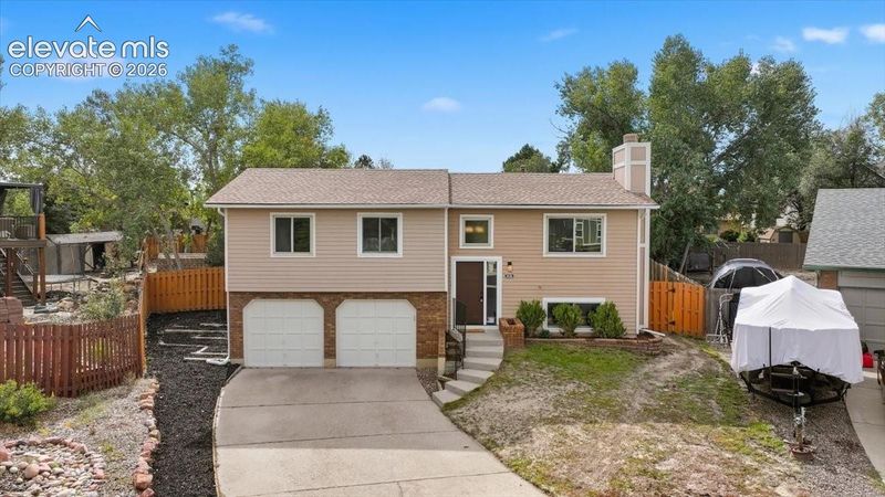 3835 Dewpoint Dr, Colorado Springs, CO 80920