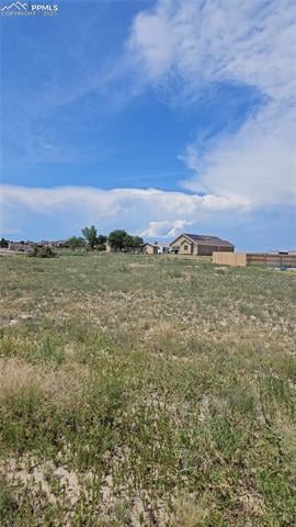 385 E Larchmont Dr, Pueblo, CO 81007