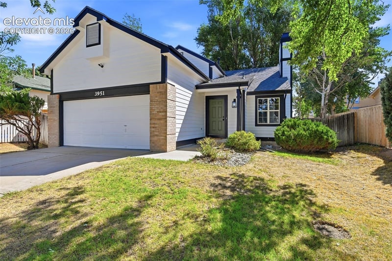 3951 Shining Star Dr, Colorado Springs, CO 80925